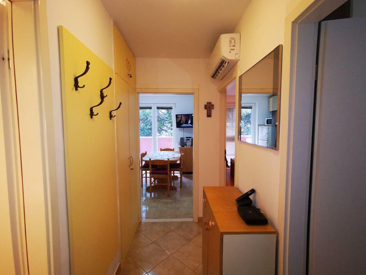 Comfortable 3* Apartment Lapad Center Дубровник Екстериор снимка